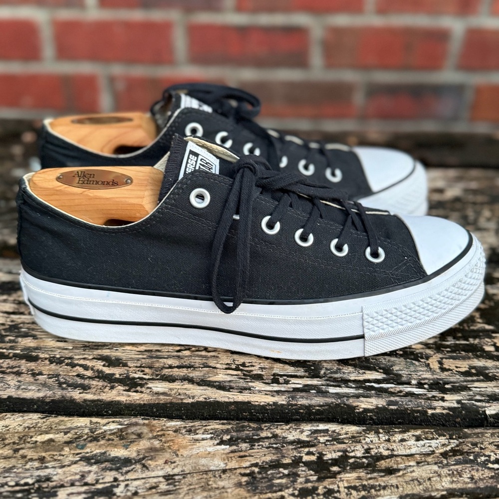 Converse Chuck Taylor All Star Lift Women’s Sz 9.5 Black Sneaker  560250C     T9